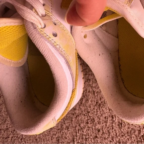 Nike Dunk Low OG Women’s “Yellow Strike” | Size
 6.5 - Picture 11 of 12